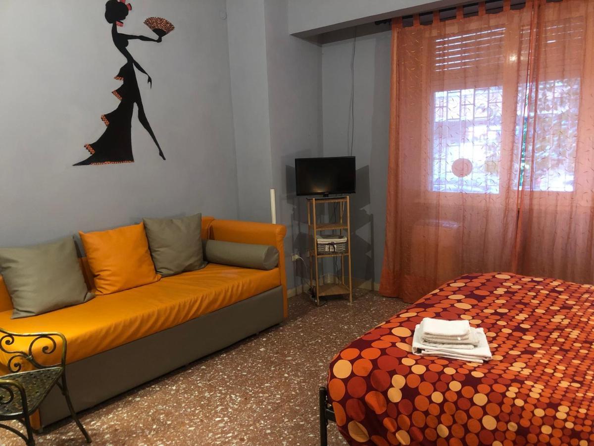 La Donna Garbata Bed & Breakfast Рим Екстериор снимка